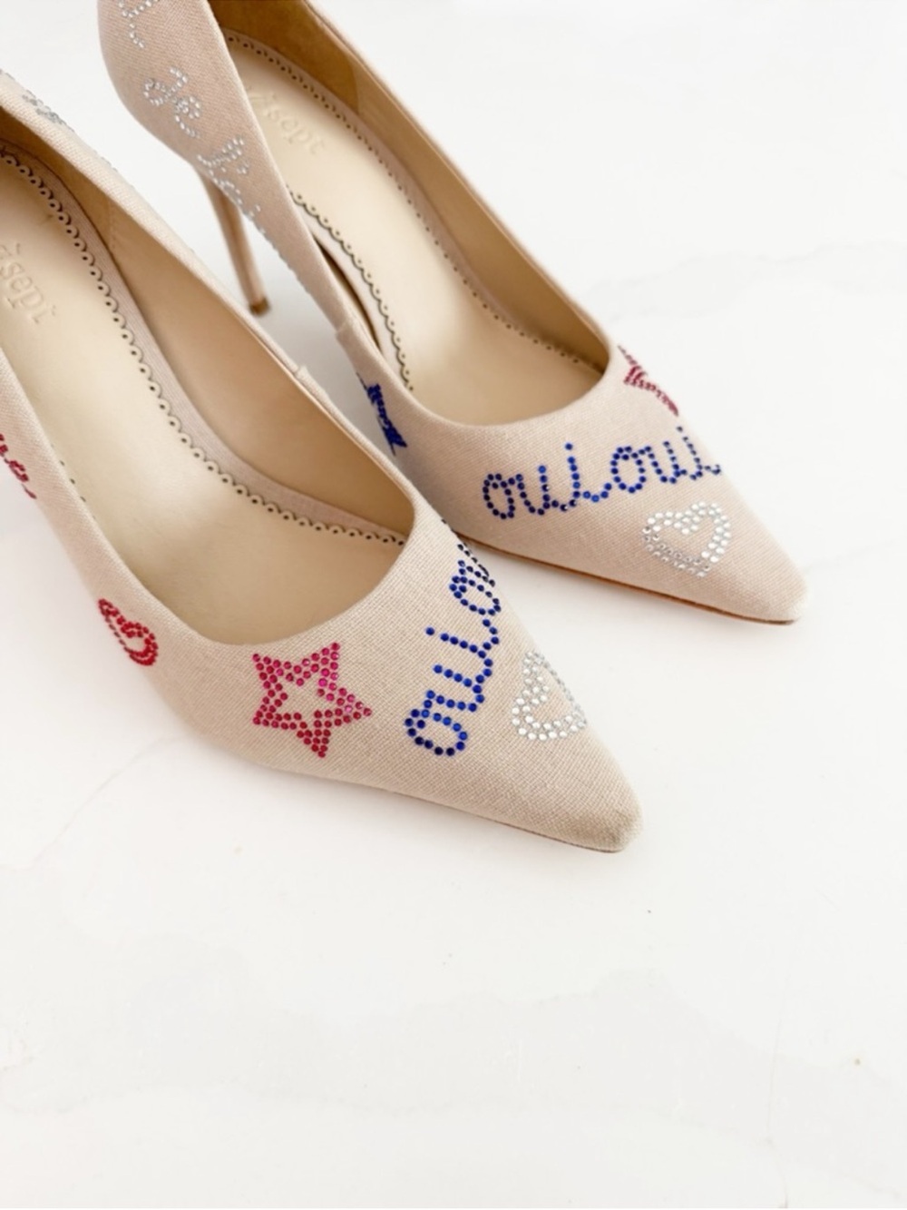 Cinq A Sept Juliet Linen Rhinestone Pointed Pump Sz 39 / US 9 MSRP $445 NEW - Picture 3 of 8